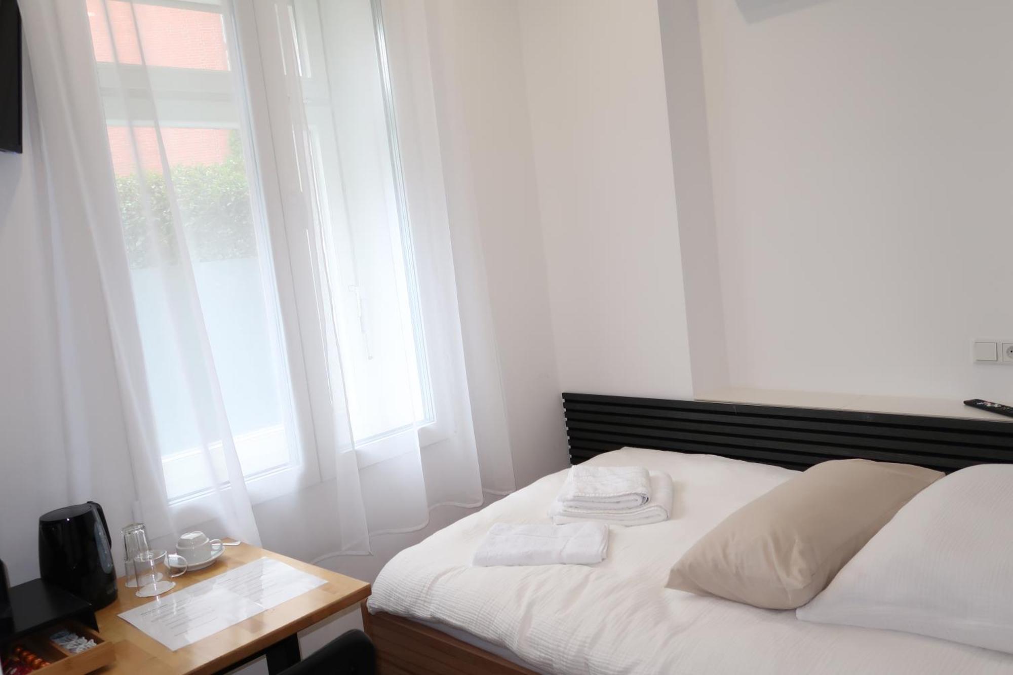 Toka Rooms - An Der Regiobahn Mettmann Exterior photo
